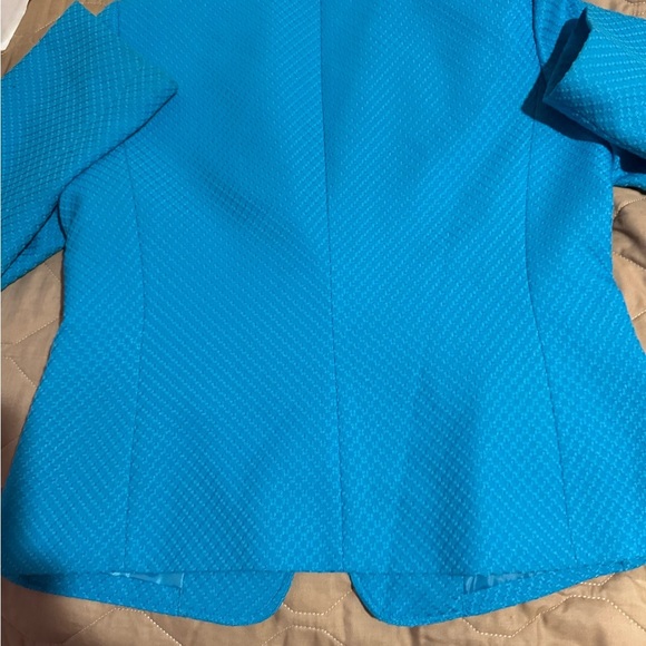 Tahari Levine Studio Blazer Womens Size 12 Blue Collared Long Sleeve Two Pockets - Picture 13 of 13